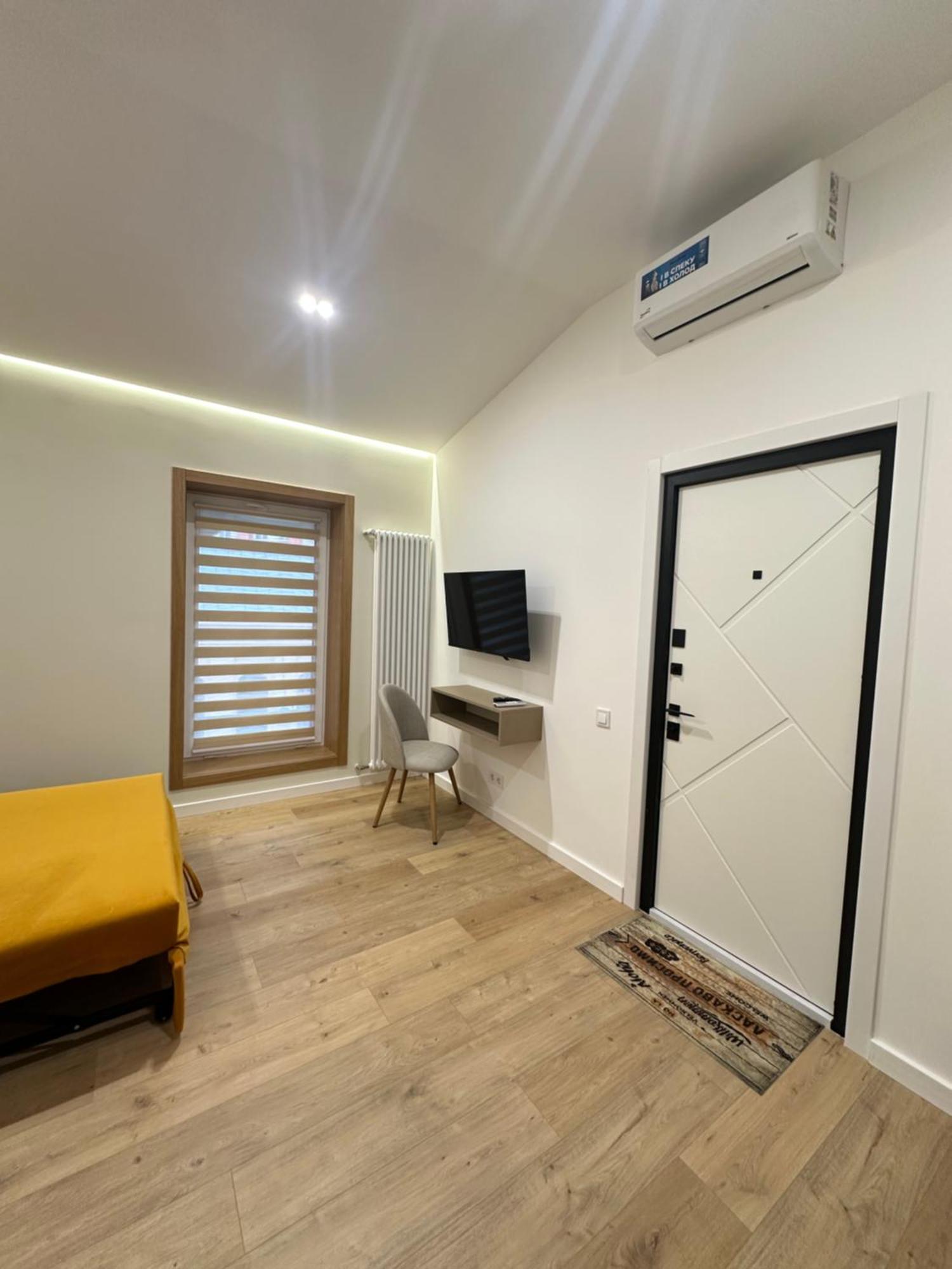 Apartment Suite Mukachevo Zewnętrze zdjęcie